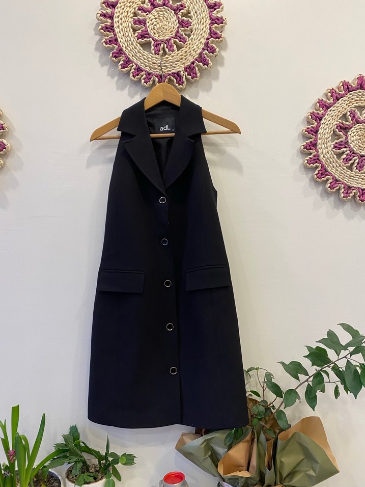 Adil ışık kolsuz önden düğmeli elbise - Görsel 4