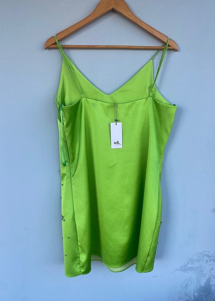 Mert aslan taşlı saten elbise - Görsel 5