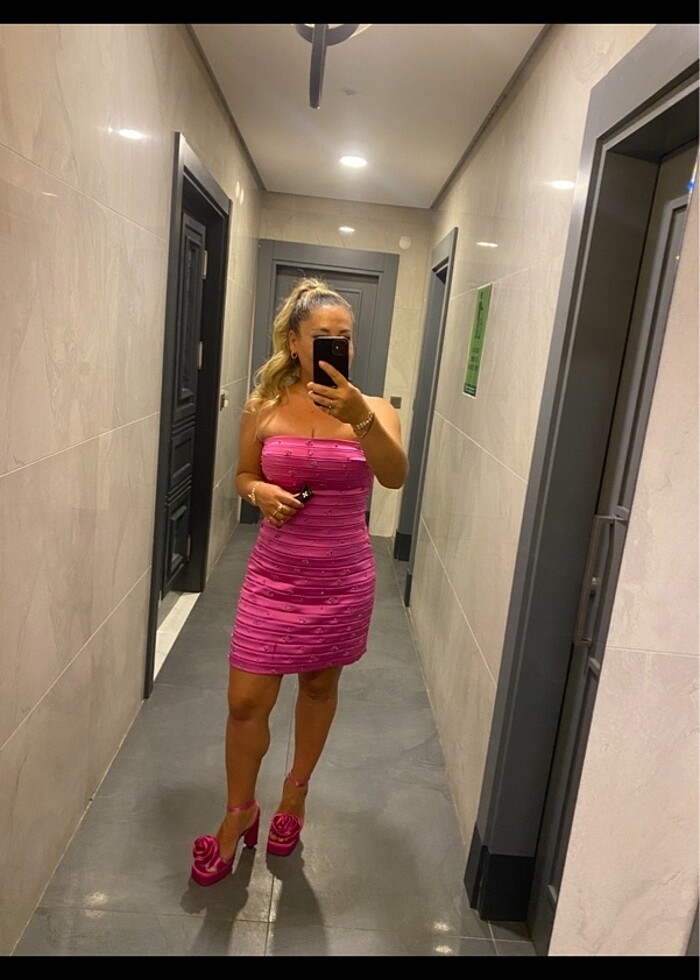 Mert aslan fuşya taşlı elbise - Görsel 2