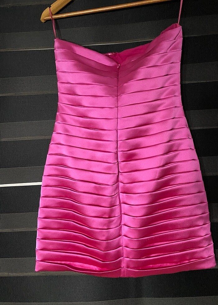 Mert aslan fuşya taşlı elbise - Görsel 5