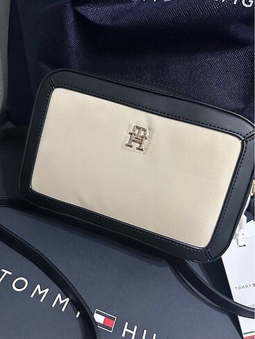 Tommy Hilfiger Tommy hilfiger askılı çanta