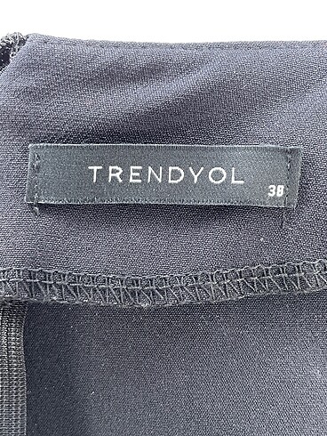 38 Beden siyah Renk Trendyol & Milla Kısa Elbise %70 İndirimli.