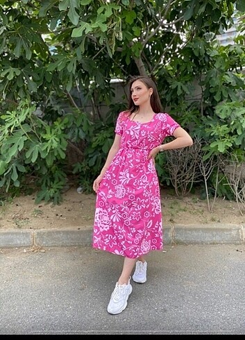 Pembe elbise 