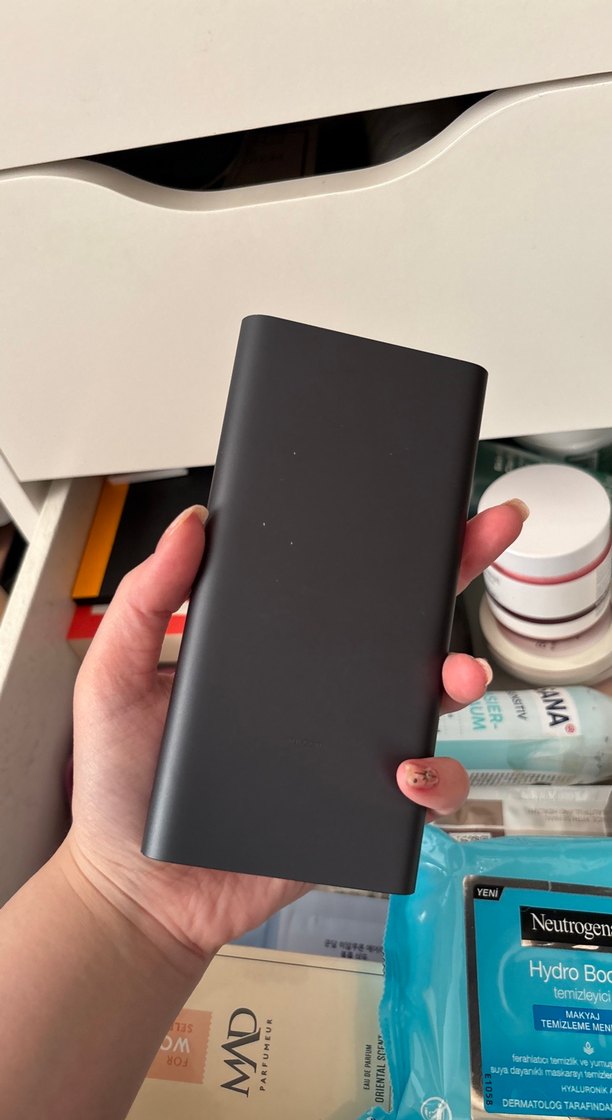 Siyah Taşınabilir Power Bank - Görsel 4