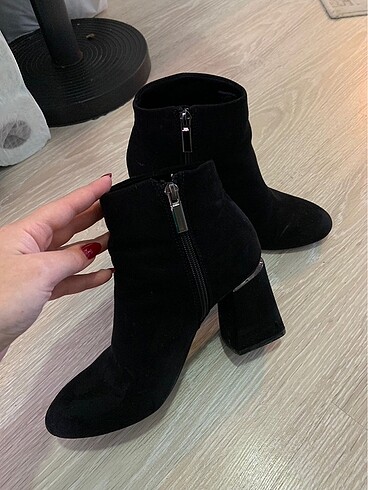 Bershka Topuklu Bot