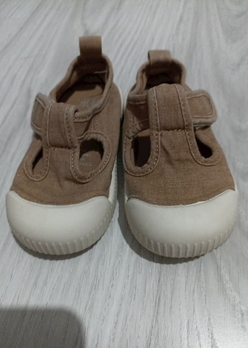 H&M bebek Sandalet 20-21 Numara