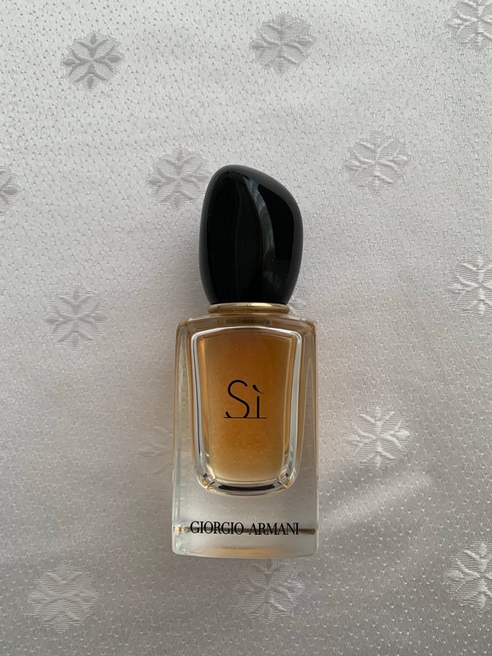 Giorgio Armani Si Kadın Parfümü 30 ml - Görsel 2