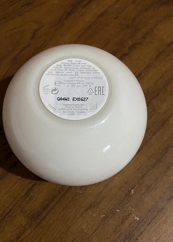 Oriflame Eclat Femme Vücut Kremi 250 ml - Görsel 2