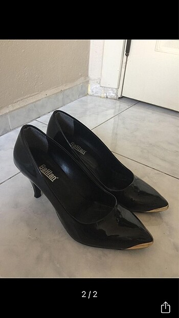 Stradivarius Rugan stiletto