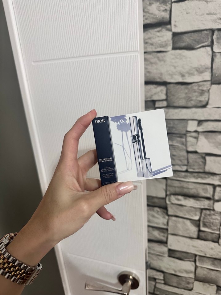 Dior Gri Maskara Beyaz Ambalajda - Görsel 3