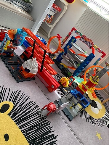 Hotwheels matchbox şehir