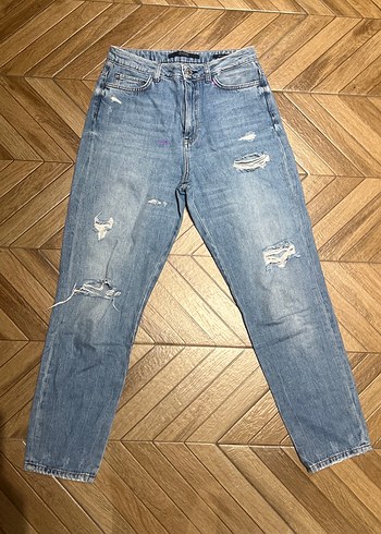 Guess Mom jean