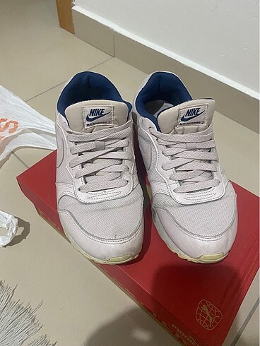 Nike spor ayakkabı