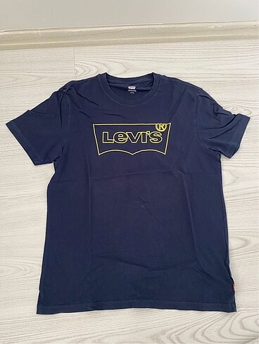 Levis Levi?s M beden erkek tişört