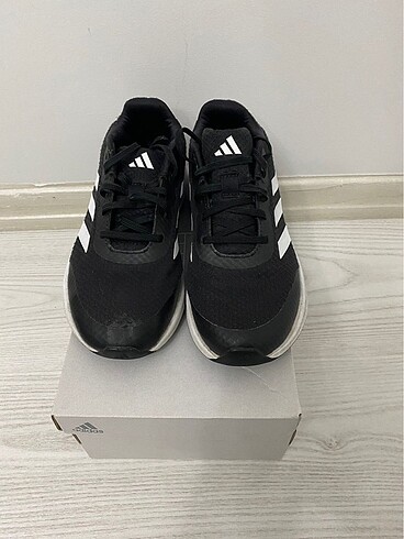 35 Beden Adidas 35.5 numara