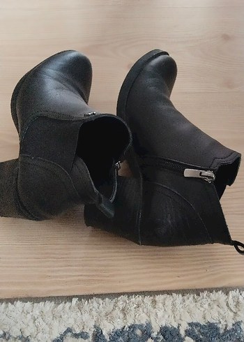 Siyah Kadın Topuklu Bot - Minimalist Tasarım - Görsel 6