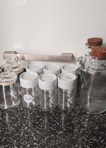 Beyaz Kapaklı Cam Baharat Kavanozları - Görsel 8