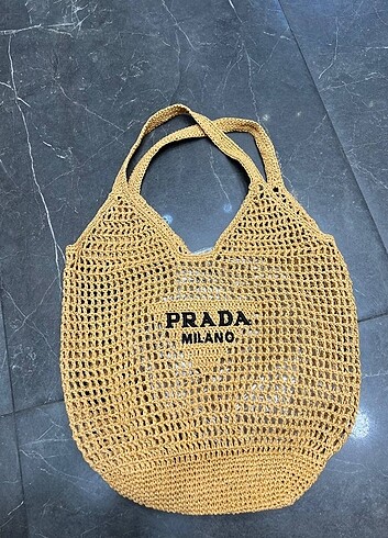 Prada Prada çanta 
