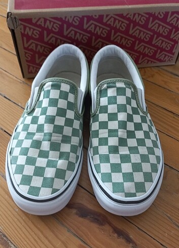 39 Beden yeşil Renk orijinal vans slip on