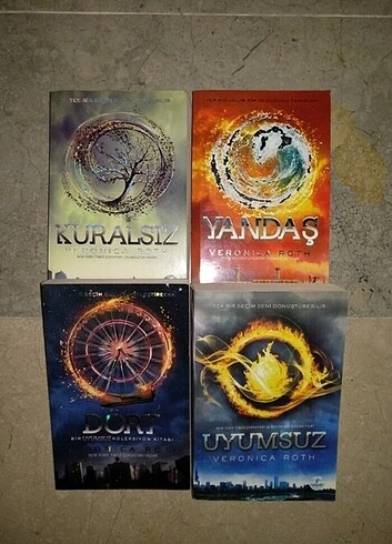 Veronica roth 