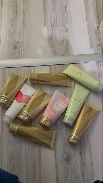 3 adet #avon #vücutkremi #parfümlüvücutkremi - Görsel 4
