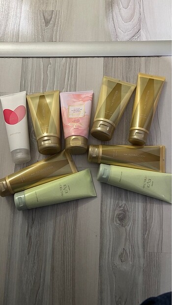 3 adet #avon #vücutkremi #parfümlüvücutkremi - Görsel 5
