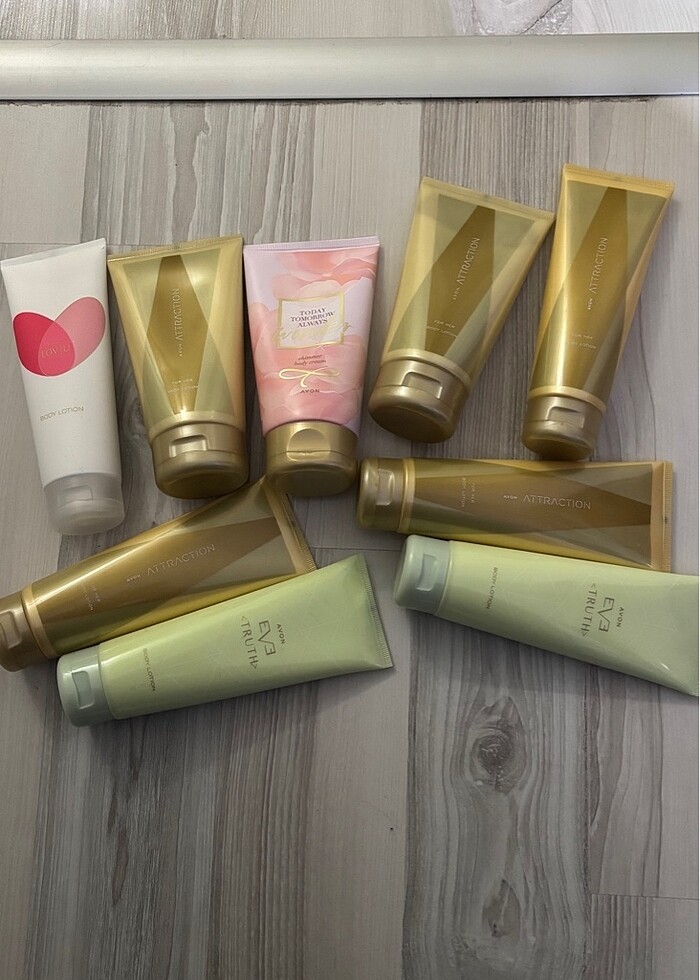 3 adet #avon #vücutkremi #parfümlüvücutkremi - Görsel 5