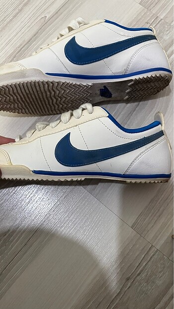 36,5 Beden beyaz Renk Orijinal Nike spor ayakkabı 36.5 numara 23 cm #sporayakkabı #nik