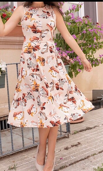 Sateen marka desenli krem elbise 40 beden #elbise #desenlielbise