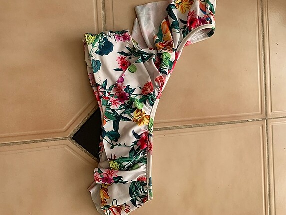 H&m tek omuz bikini ustu