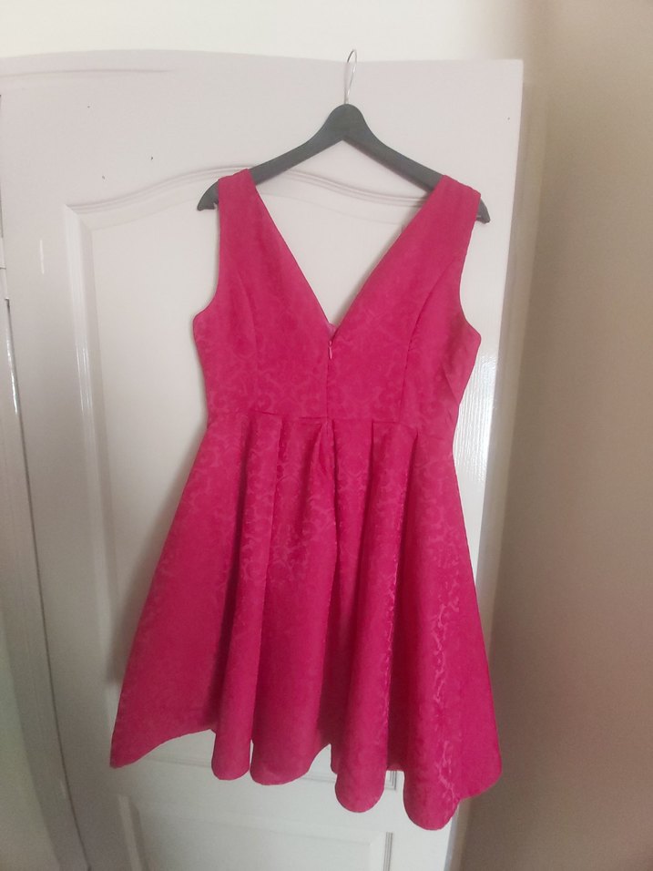 Pilise Detaylı Pembe V Yaka Midi Elbise - Görsel 3