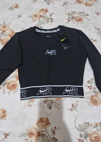Nike Siyah Air Crop Sweatshirt