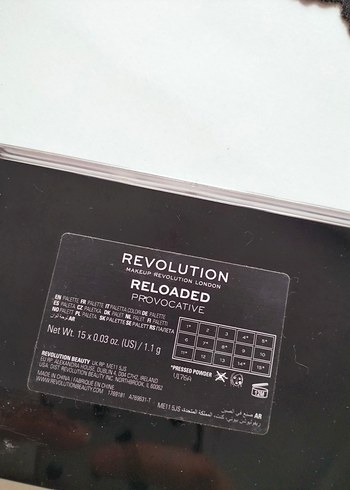 Revolution pastel tonlarinda parlak ve mat Göz Farı Paleti - Görsel 2