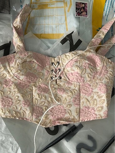 pembe shein crop top coquette