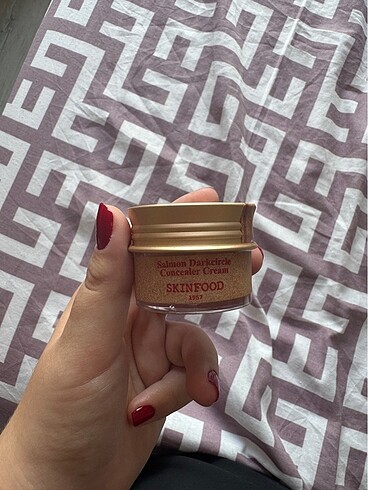 Diğer Skinfood Kapatıcı