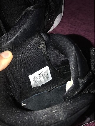 Kyrie 6 jett black