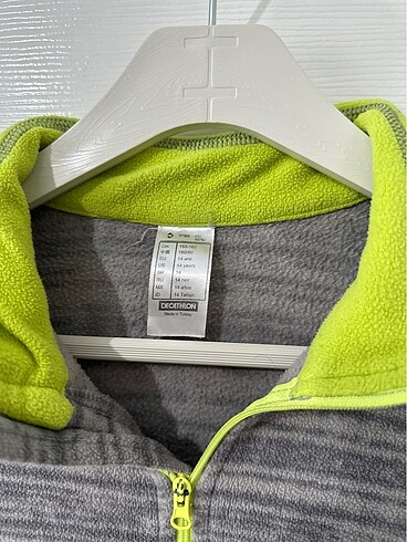 Decathlon Sweatshirt