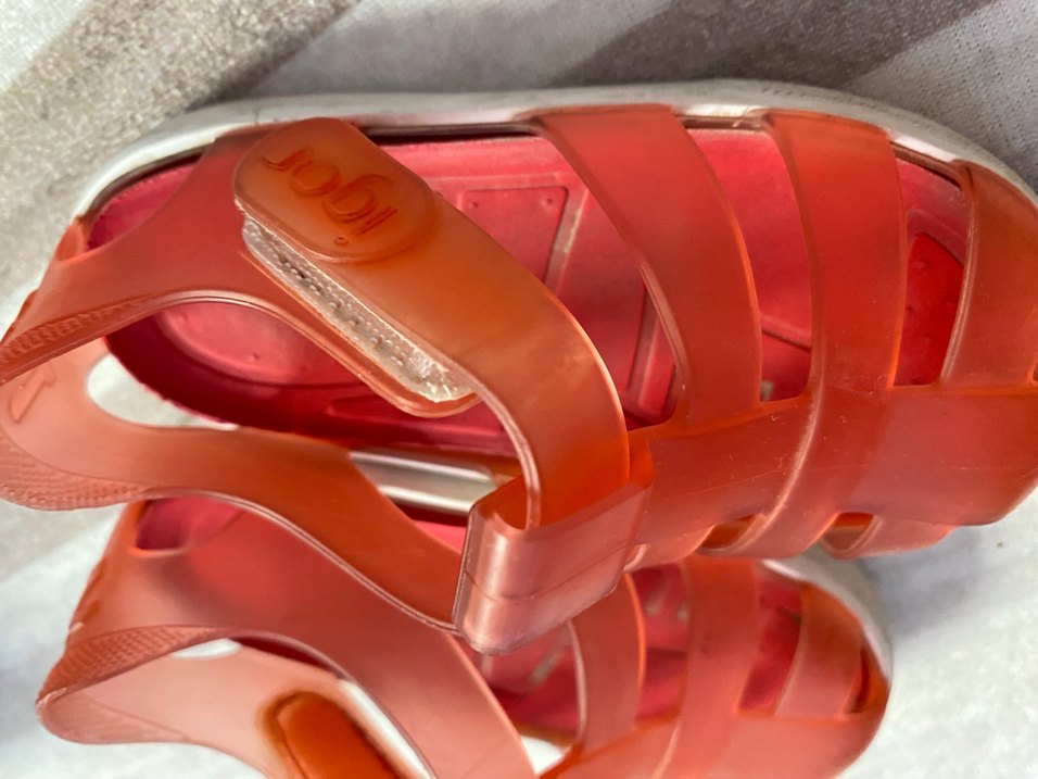 Kızlar İçin Parlak Kırmızı Sandalet - Görsel 5