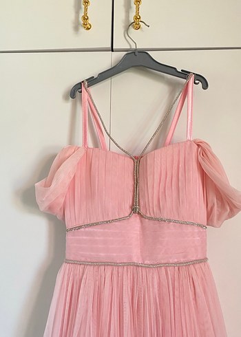 Pembe Pilili Uzun Gelinlik - Görsel 3