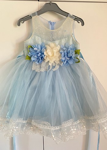 Mavi Çiçek Detaylı Kız Çocuk Gelinlik - Görsel 3