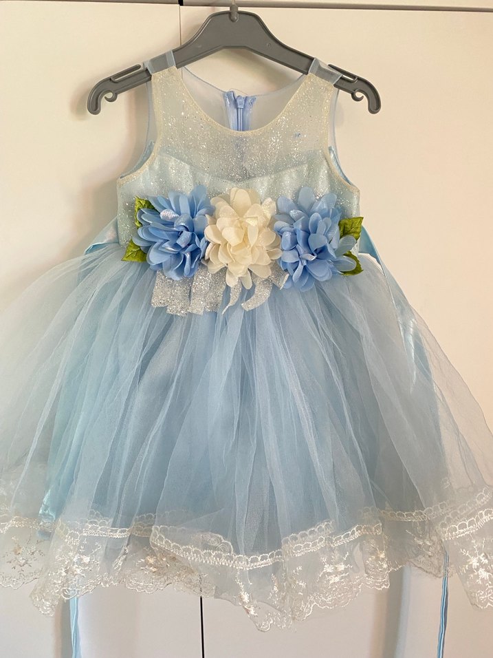Mavi Çiçek Detaylı Kız Çocuk Gelinlik - Görsel 3