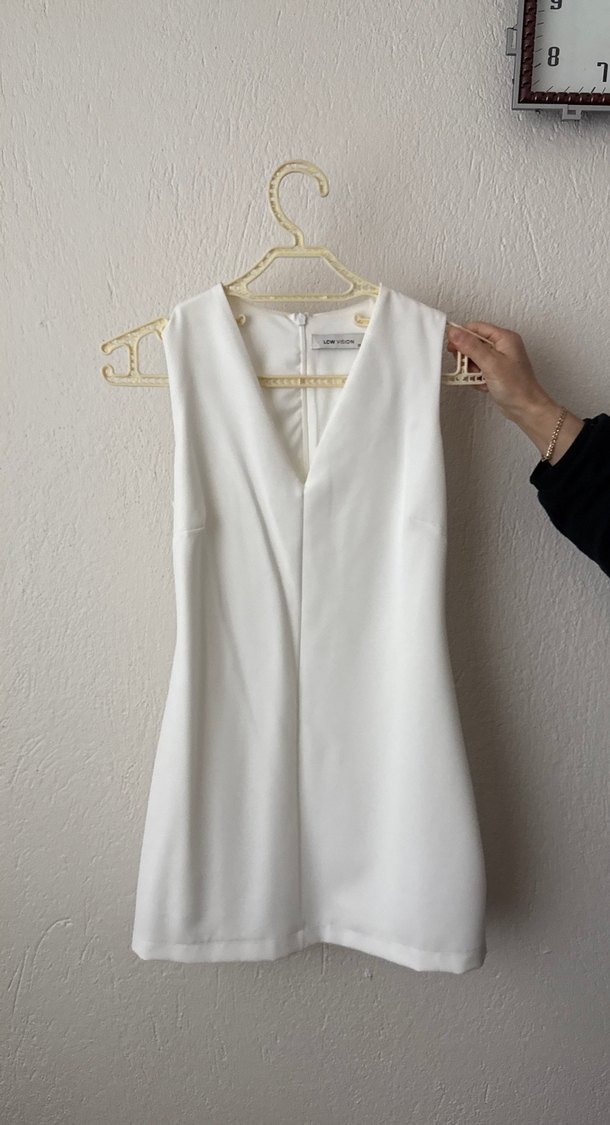 V Yakalı Beyaz Midi Elbise - Görsel 2