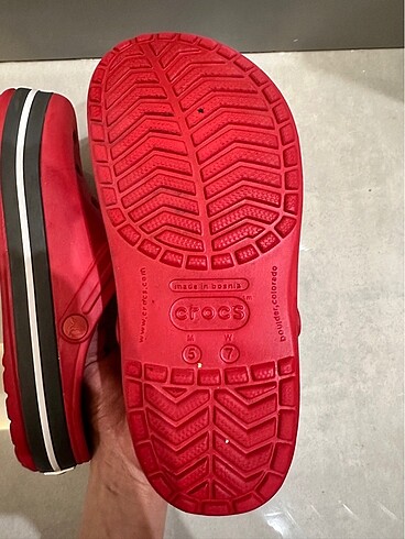 37 Beden kırmızı Renk Tertemizz crocs