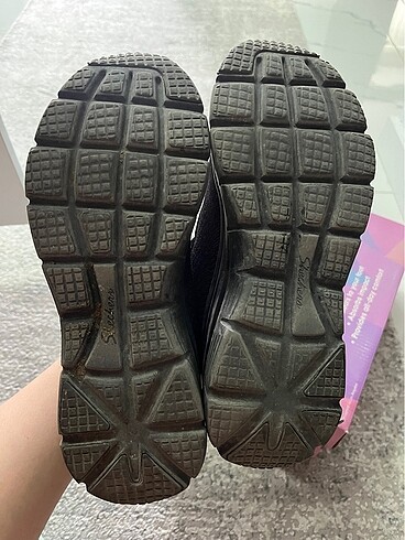36 Beden siyah Renk Skechers ayakkabı