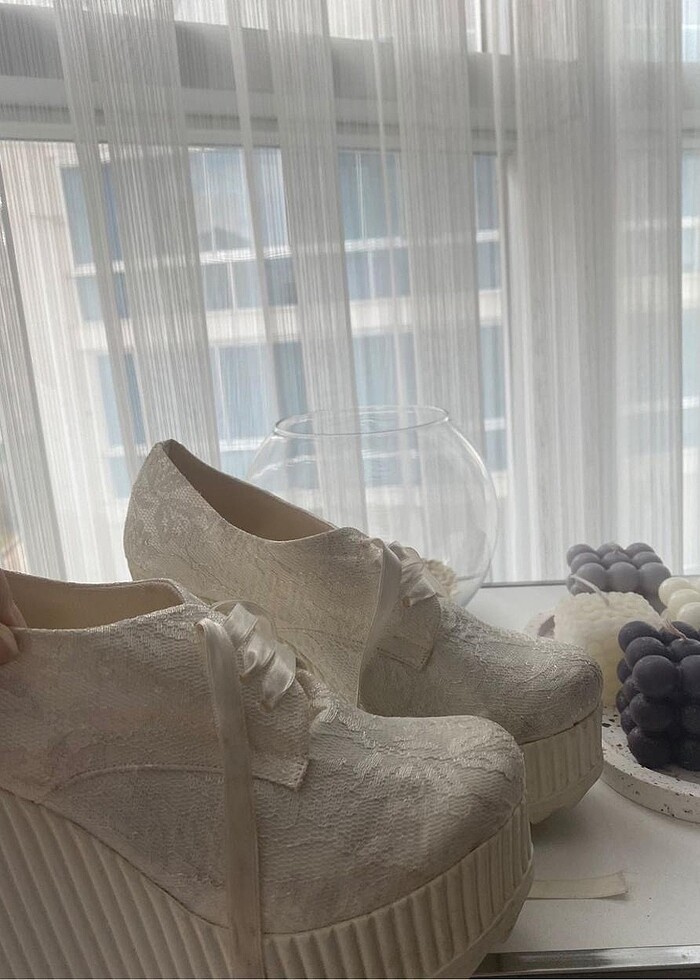 Gelinlik,nişan ayakkabısı. - Görsel 2