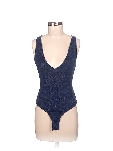 H&M Bluz %70 İndirimli.