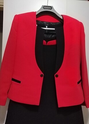 Ceketli içi kolsuz elbiseli takım