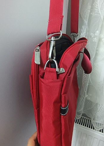  Beden kırmızı Renk Addison Kırmızı Kadın Laptop Çantası