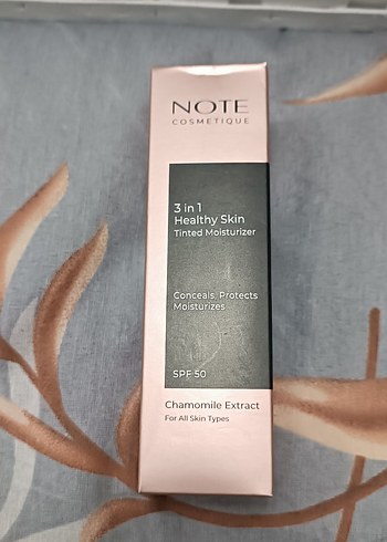 Note Cosmetics 3'ü 1 Arada SPF50 BB Krem - Görsel 3
