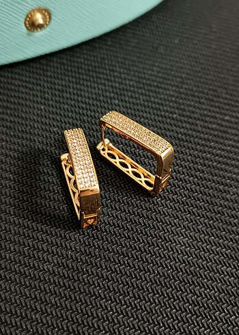 Altın Renk Çelik Küpe - Görsel 3